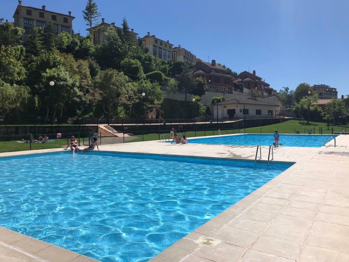 Apartamento Ezcaray Con Piscina Zorraquín Dış mekan fotoğraf